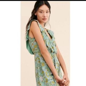 NWT. Never worn ANTHROPOLOGIE MAEVE BLOSSOMS RUFFLED Dress.14